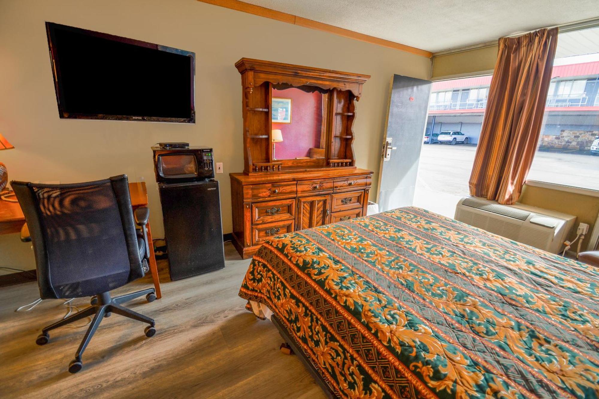 Holiday Lodge Virginia Pearisburg Екстериор снимка