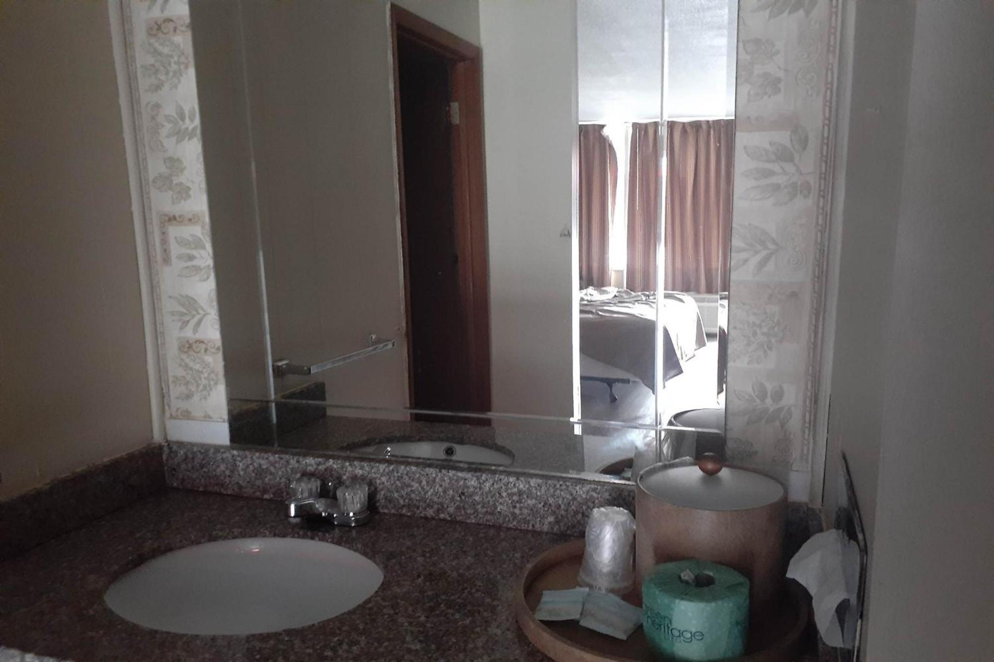 Holiday Lodge Virginia Pearisburg Екстериор снимка